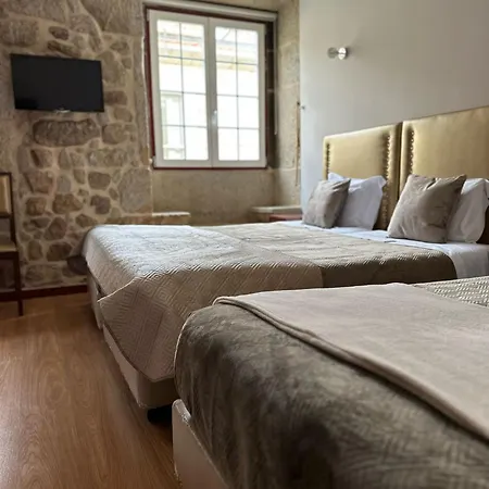 Guest house Alojamento Central *