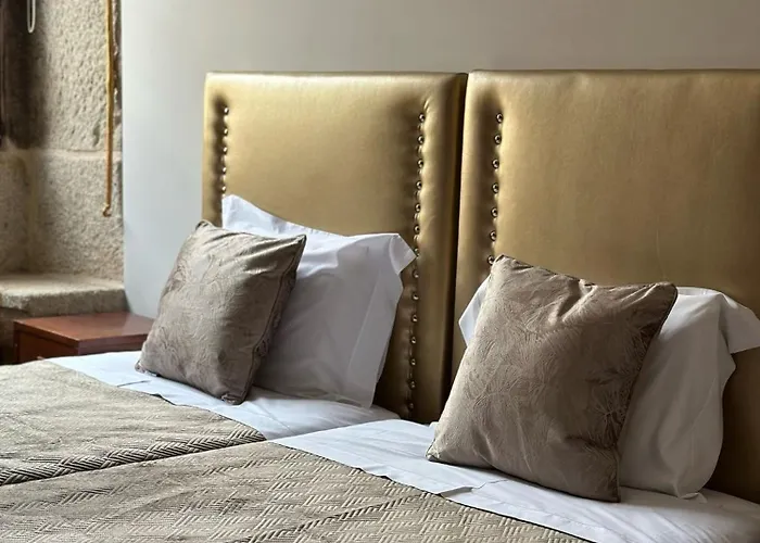 Casa de hóspedes Alojamento Central 3*