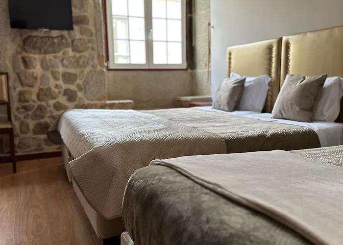 Casa de hóspedes Alojamento Central 3*